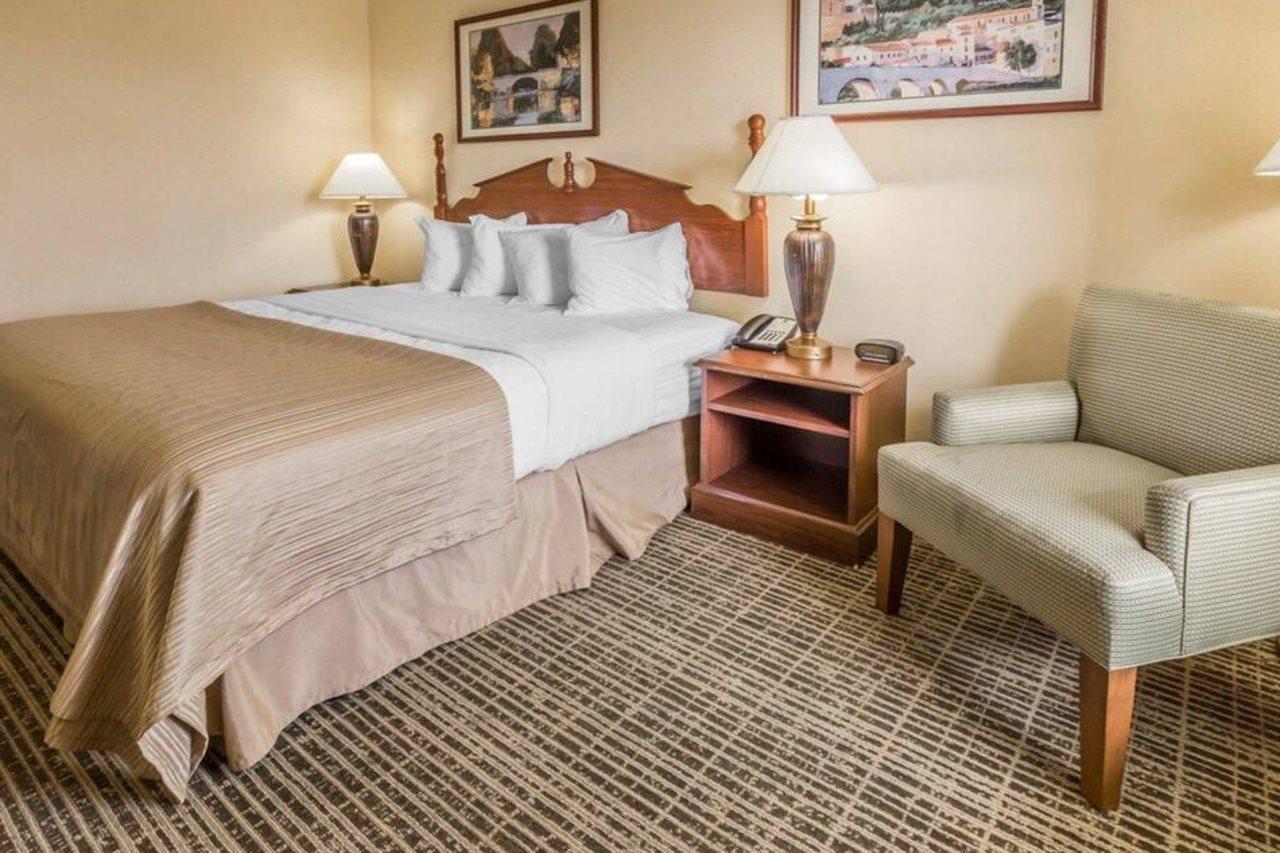Quality Inn Sylacauga Екстериор снимка